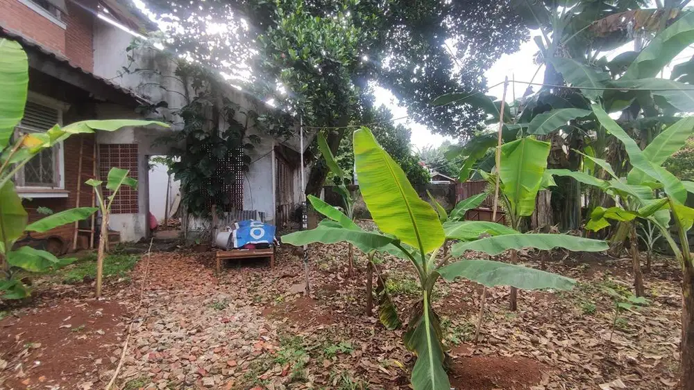 Di jual tanah posisi hoek deket LRT Harjamukti Cibubur