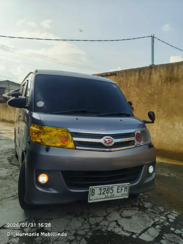 Daihatsu Luxio 2010 Bensin
