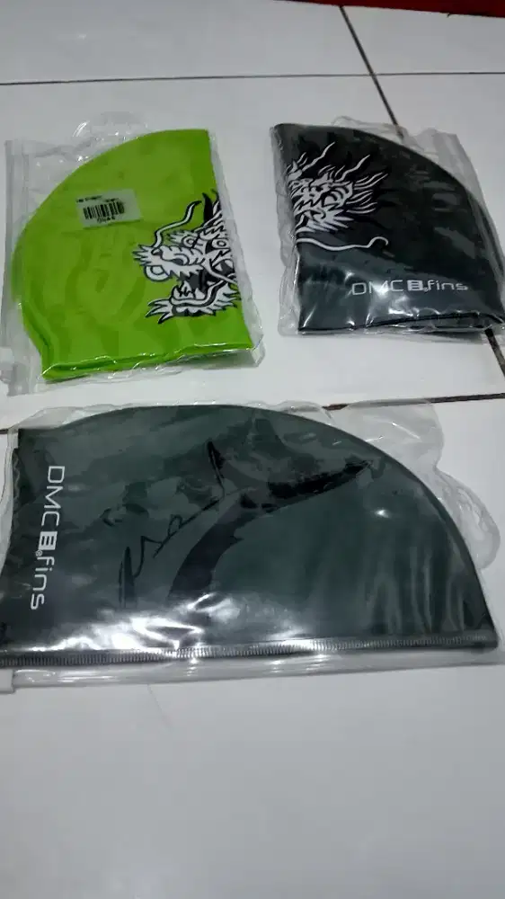Topi renang merk DMC