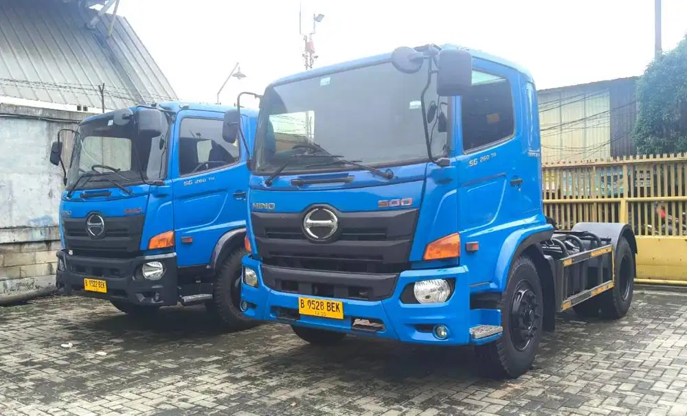 Min 2 unit Hino engkel 4x2 SG260TH head traktor trailer 2020 kepala