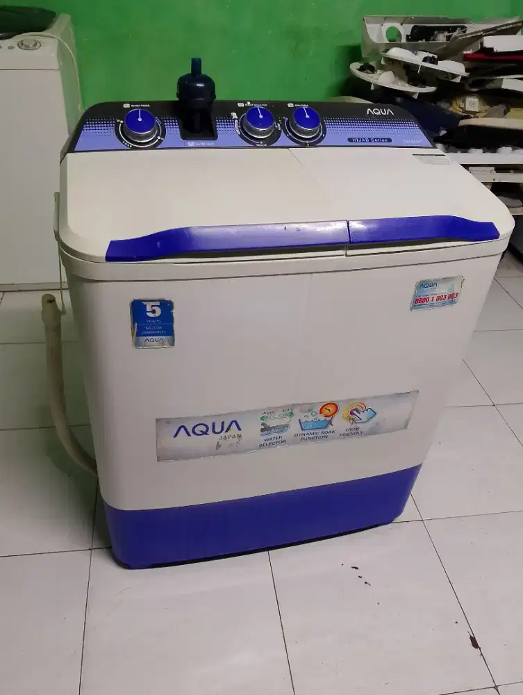 Mesin cuci Aqua 8kg