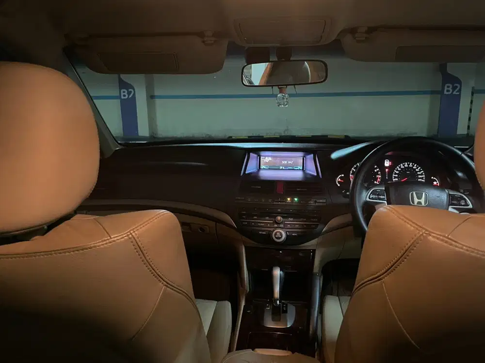 Honda Accord 2010 Bensin