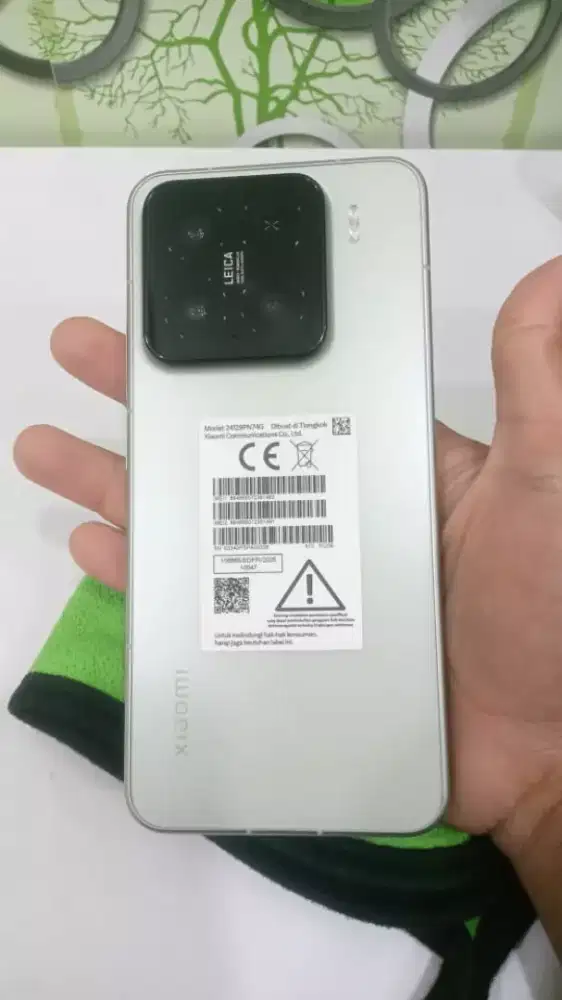 xiaomi 15  12/512 warna green