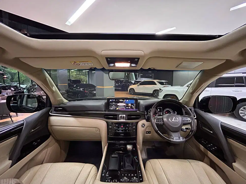 Lexus LX570 Luxury AT 2016 Hitam Km 51rb B1560FCQ / B2378NLO