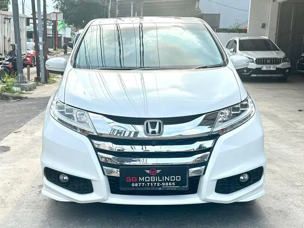 Honda Odyssey 2.4 E Prestige CVT Automatic Th 2016