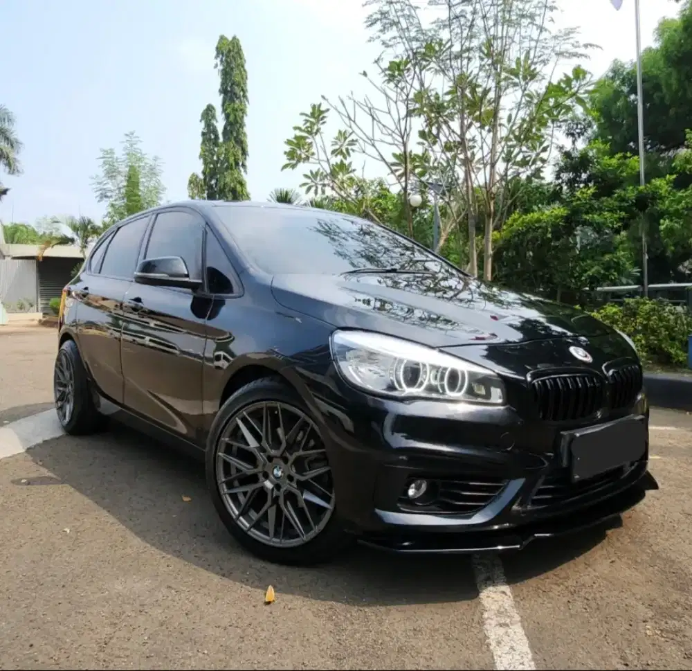 Bmw 218i 2015 Hatchback AT Tgn1 istimewa f45