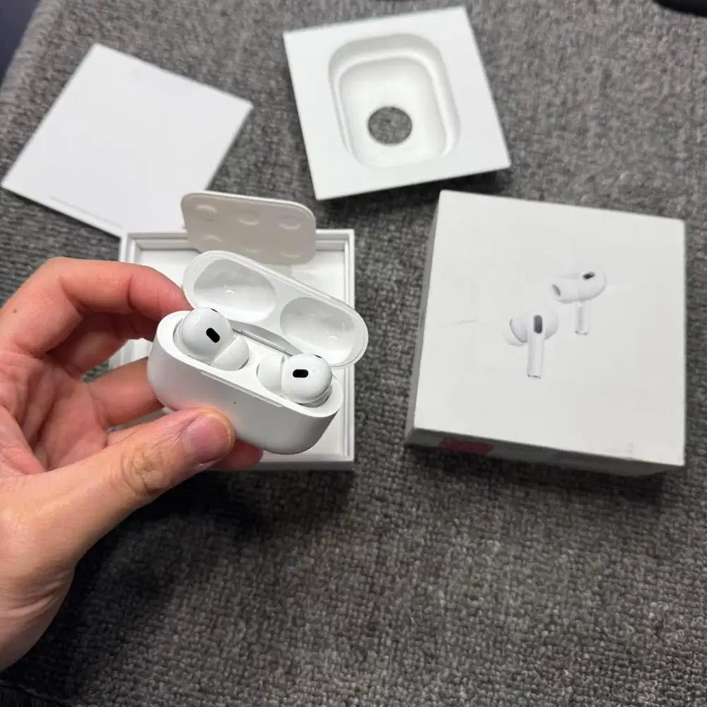 Airpods Pro 2 Lightning Original Mulus Like New