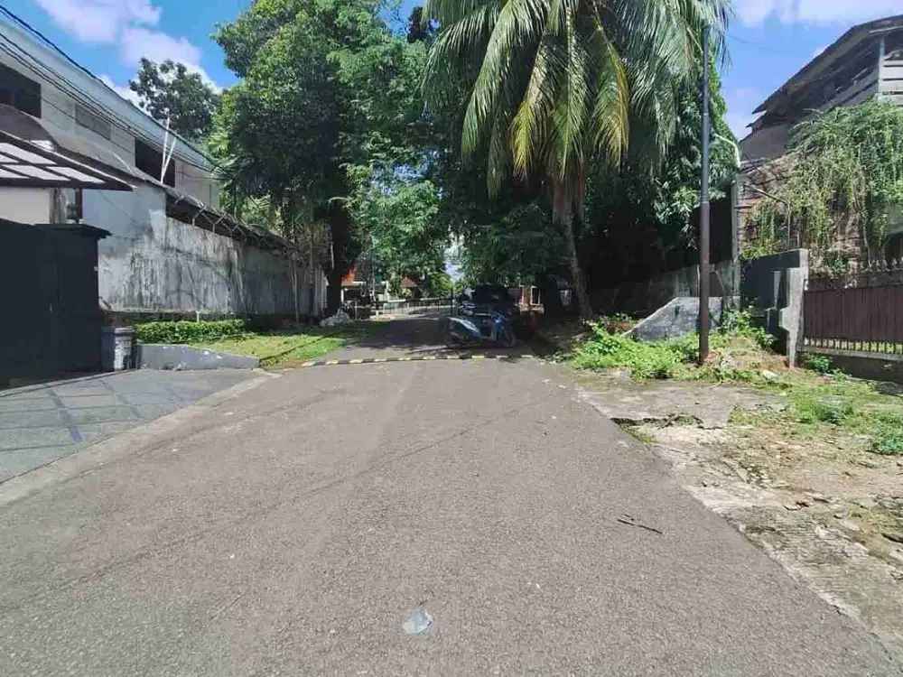 dijual rumah tua hitung Tanah dijakarta selatan, pakuwono area