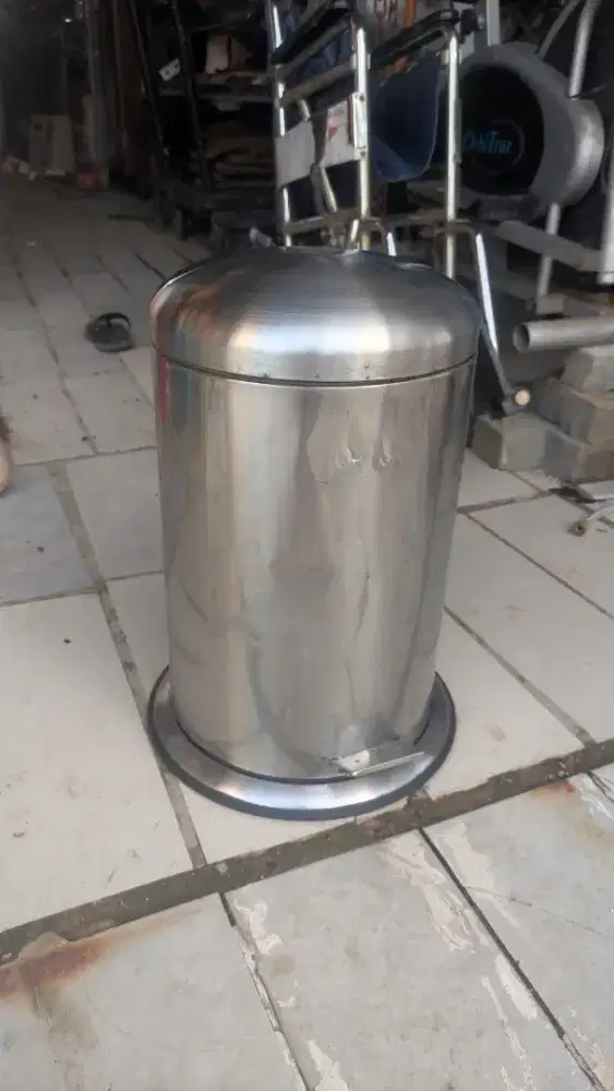 TEMPAT TONG SAMPAH PEDAL INJAK STAINLESS MINUS PEDAL COPOT