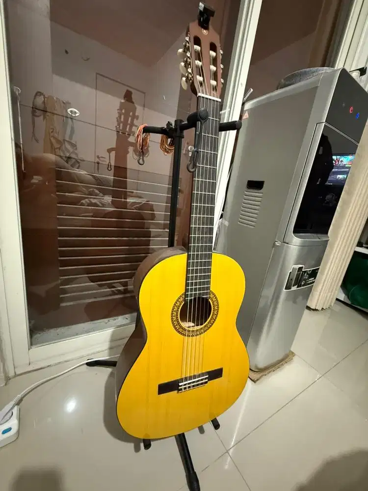 Gitar yamaha c315