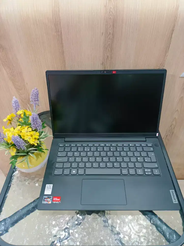 LENOVO V14 G4 (berkualitas)