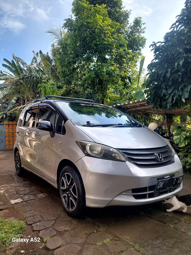 Honda Freed 2009 Bensin
