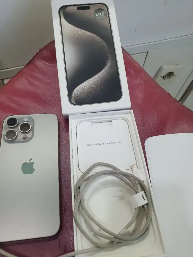 Iphone 15 Pro max 256gb bh87% natural mulus ex resmi ibox