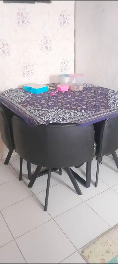 Meja kursi rumah makan