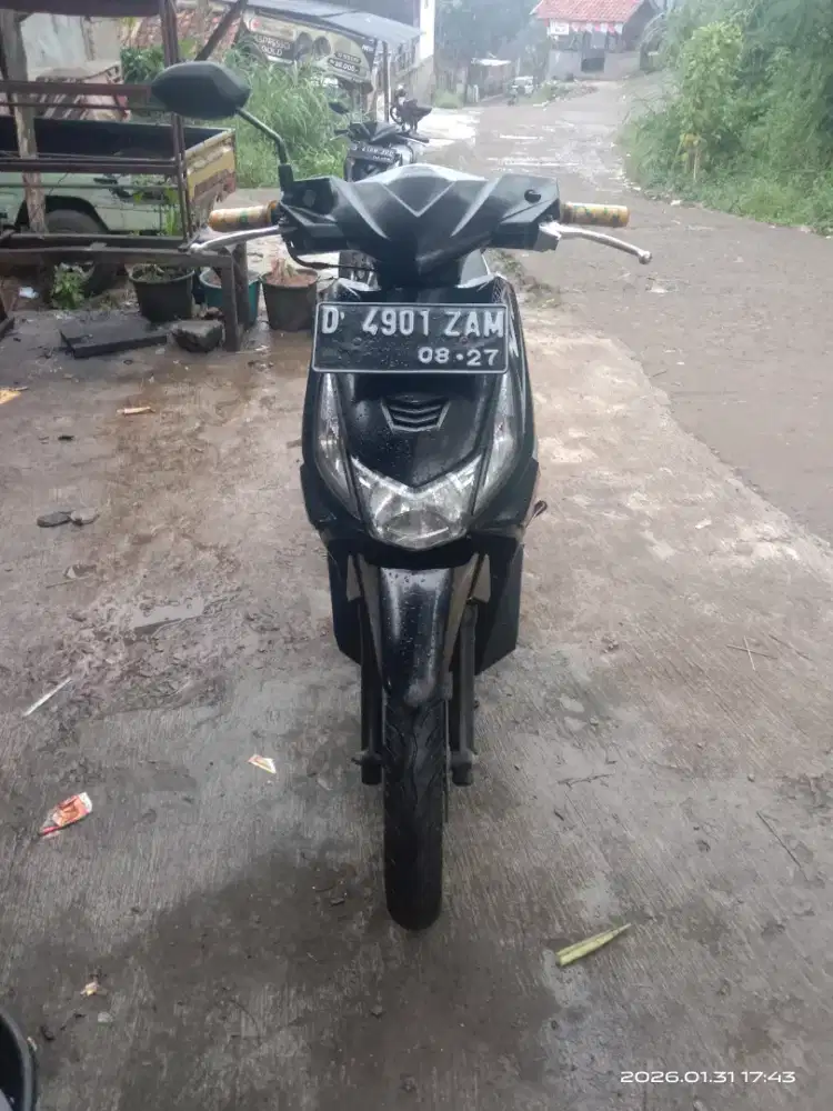Beat karbu tahun 2011 surat lengkap klewat pajak 1x harga 8jt nego