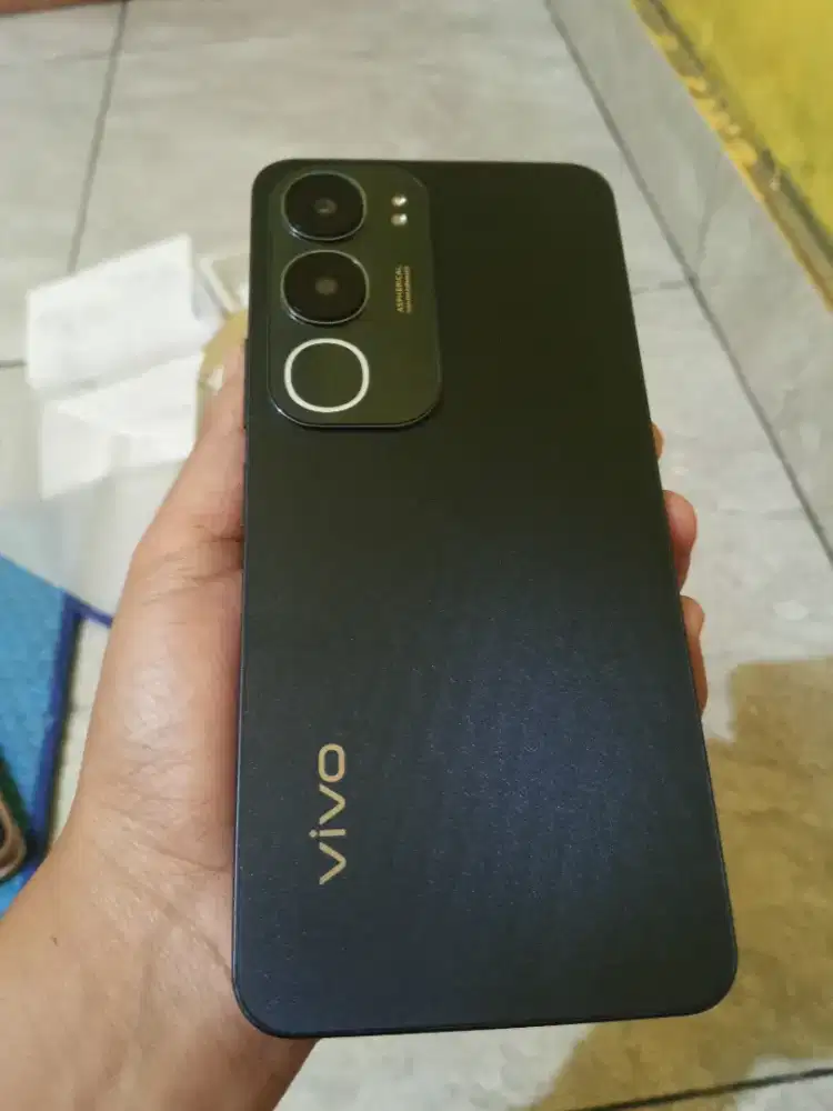 Vivo y19, masih ORI ga pernah service