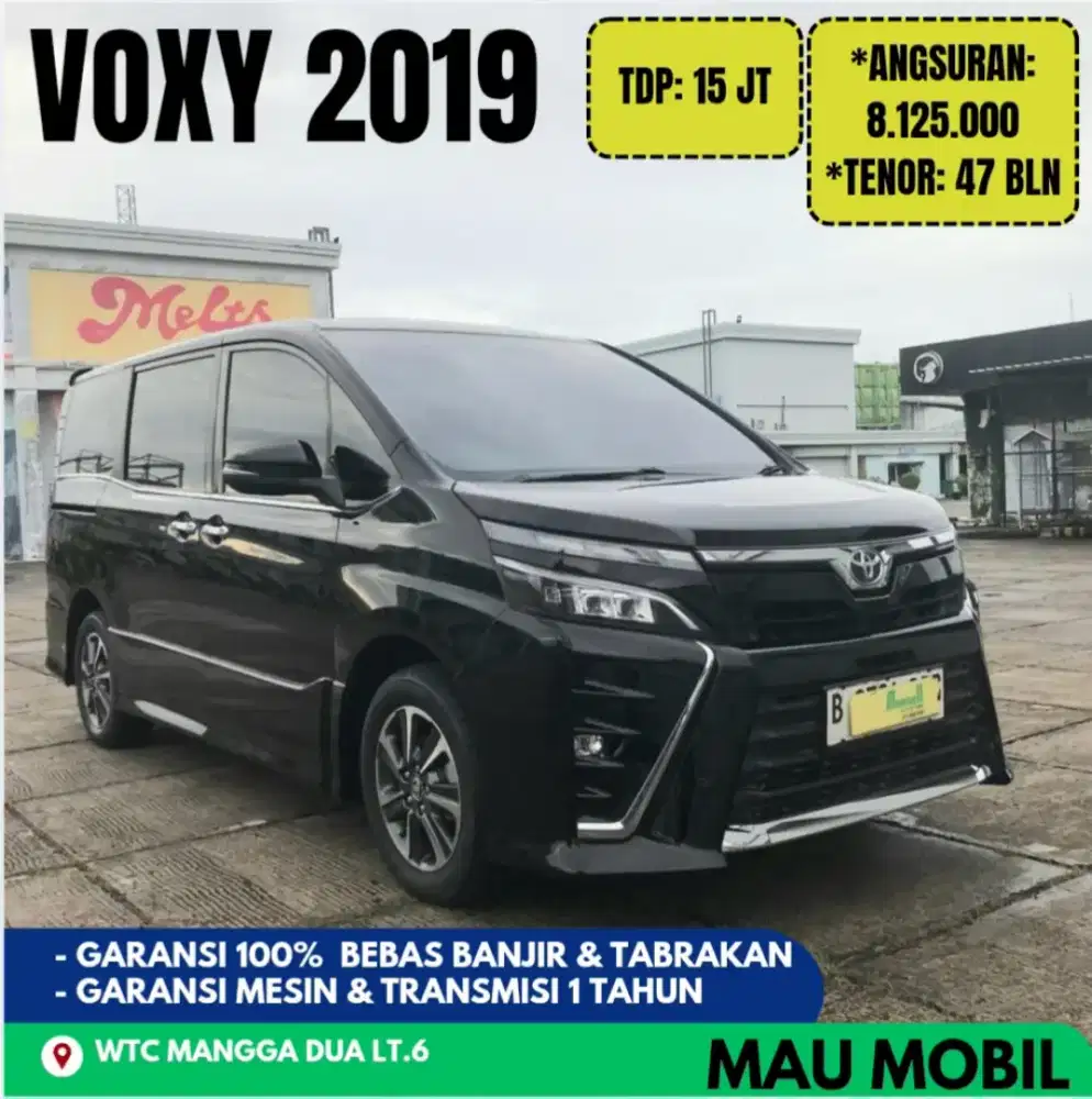 TDP 15jt, Voxy 2018/2019/2020 Hitam, KM 55rb