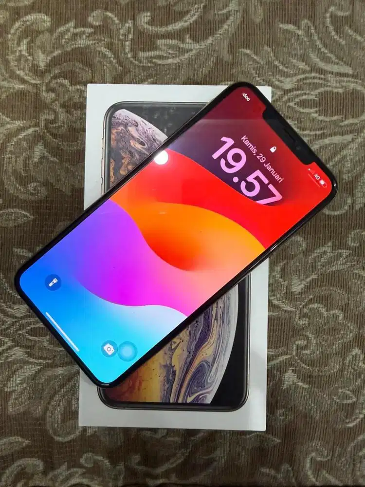 iphone xsmax 64GB. Gold, fullset, bekas garansi ibix