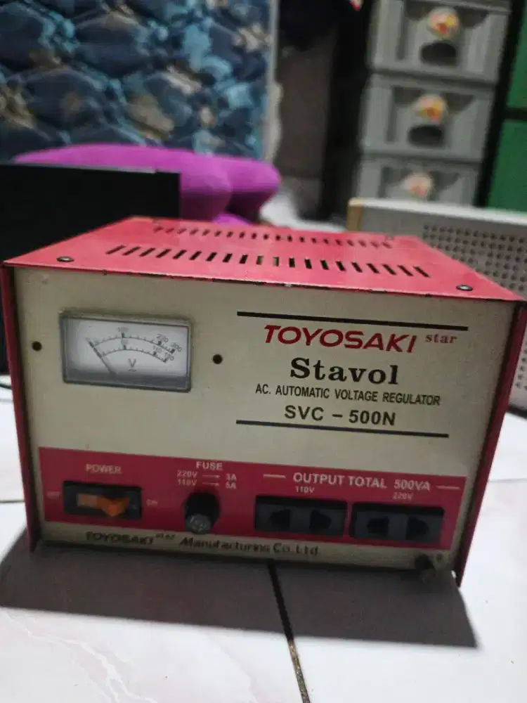 Toyosaki Stavol AC. Automatic Voltage Regulator SVC-500N
