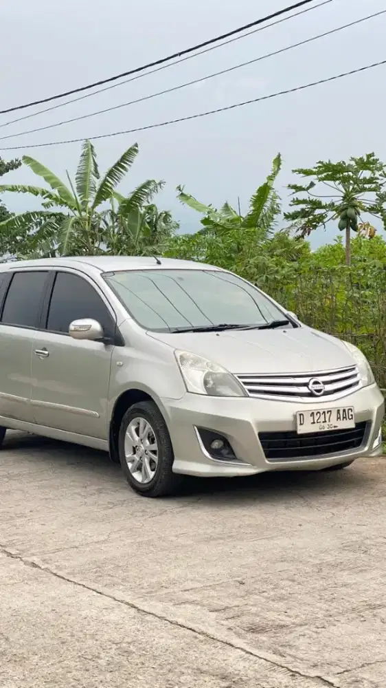 Nissan Livina 2013 Bensin