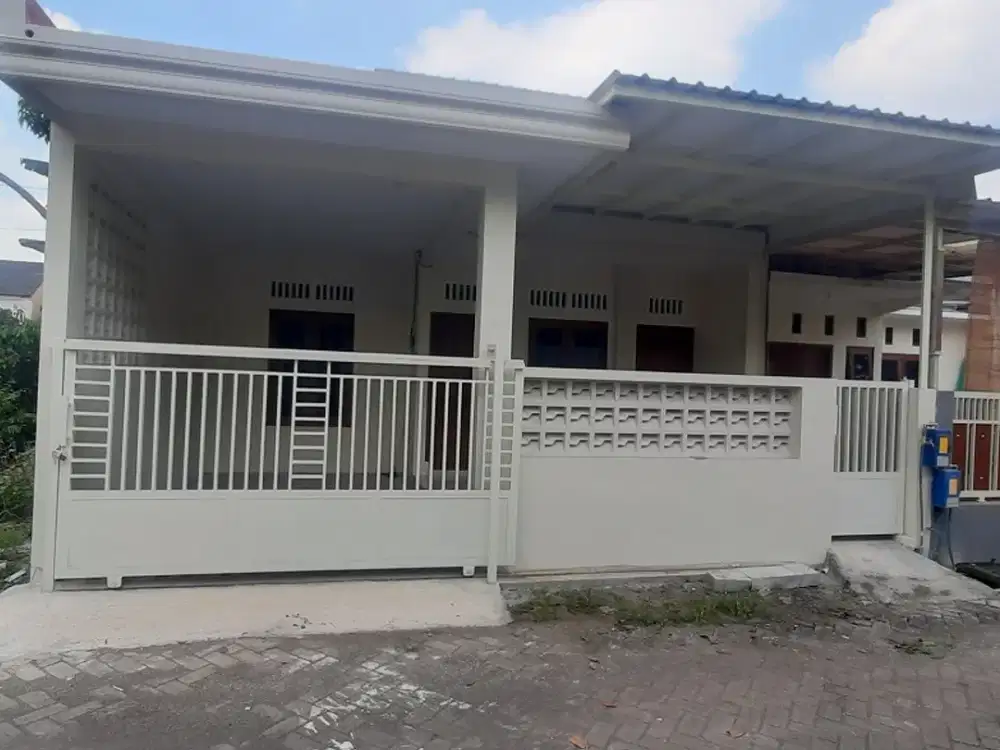 Rumah murah Arjowinangun Kedungkandang Malang Kota Dijual cpt B.U Poll