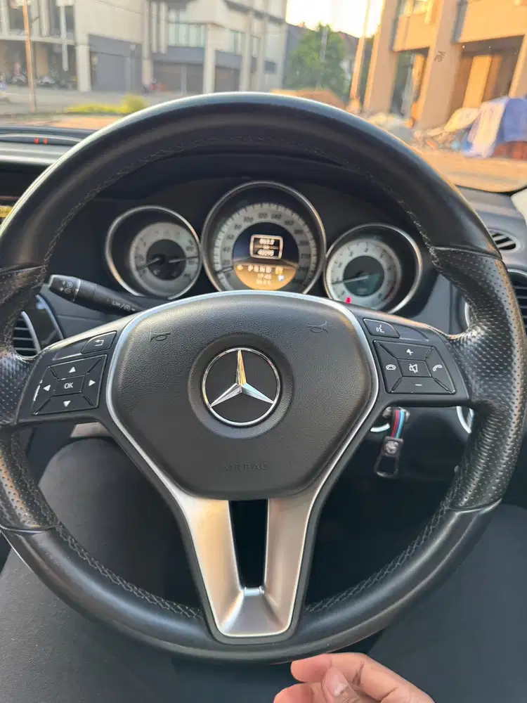 Mercedes-Benz C-Class 2011 Bensin