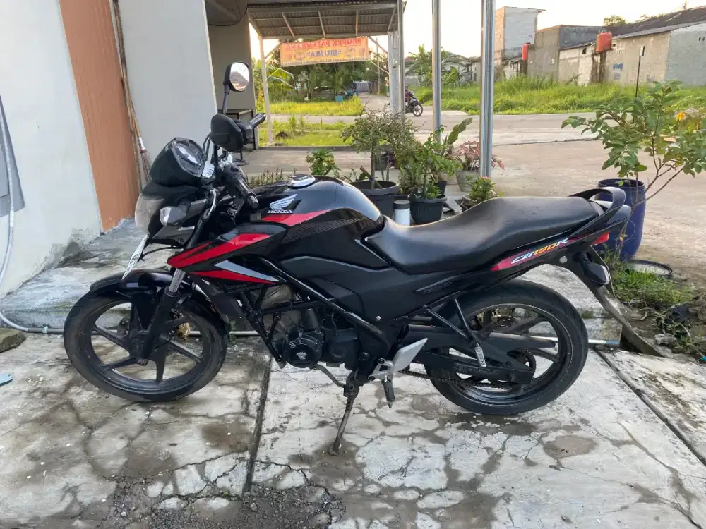 Jual Cepat CB150R 2014