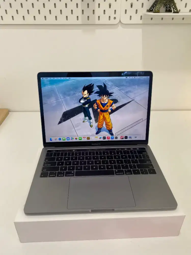 MACBOOK PRO 2019 i5 8/128GB 13INCH