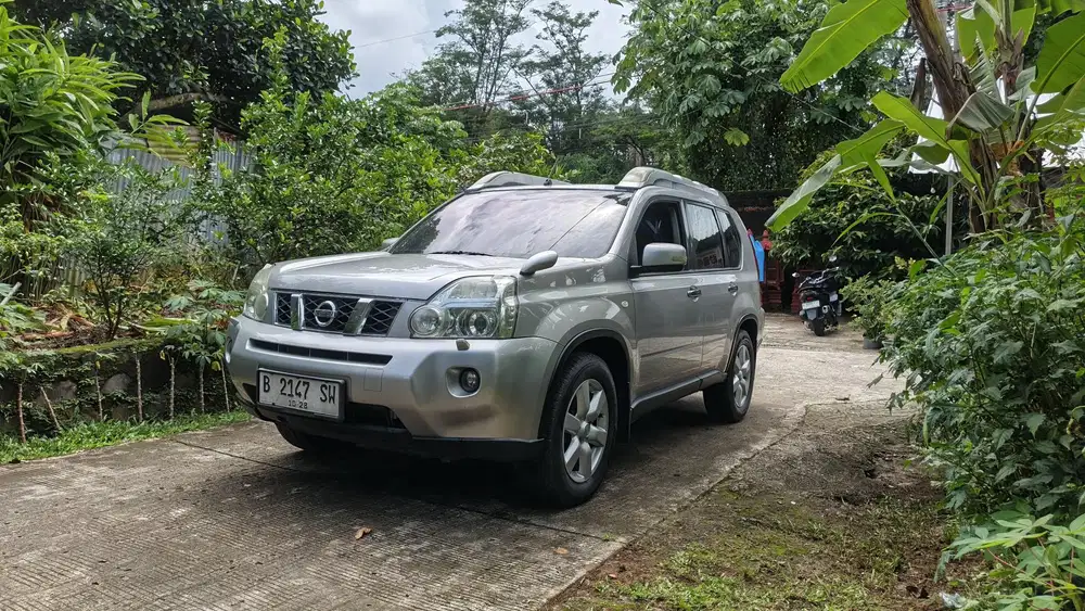 Nissan X-Trail 2010 Bensin