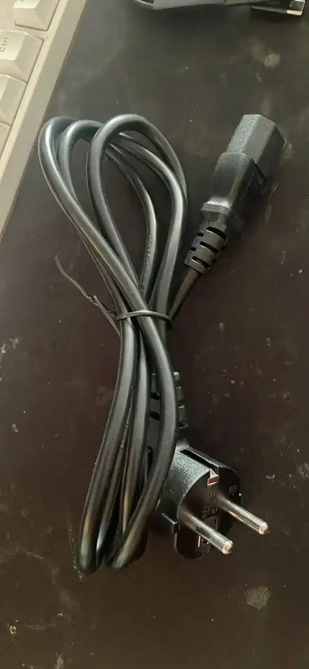 Kabel power bawaan hv pro