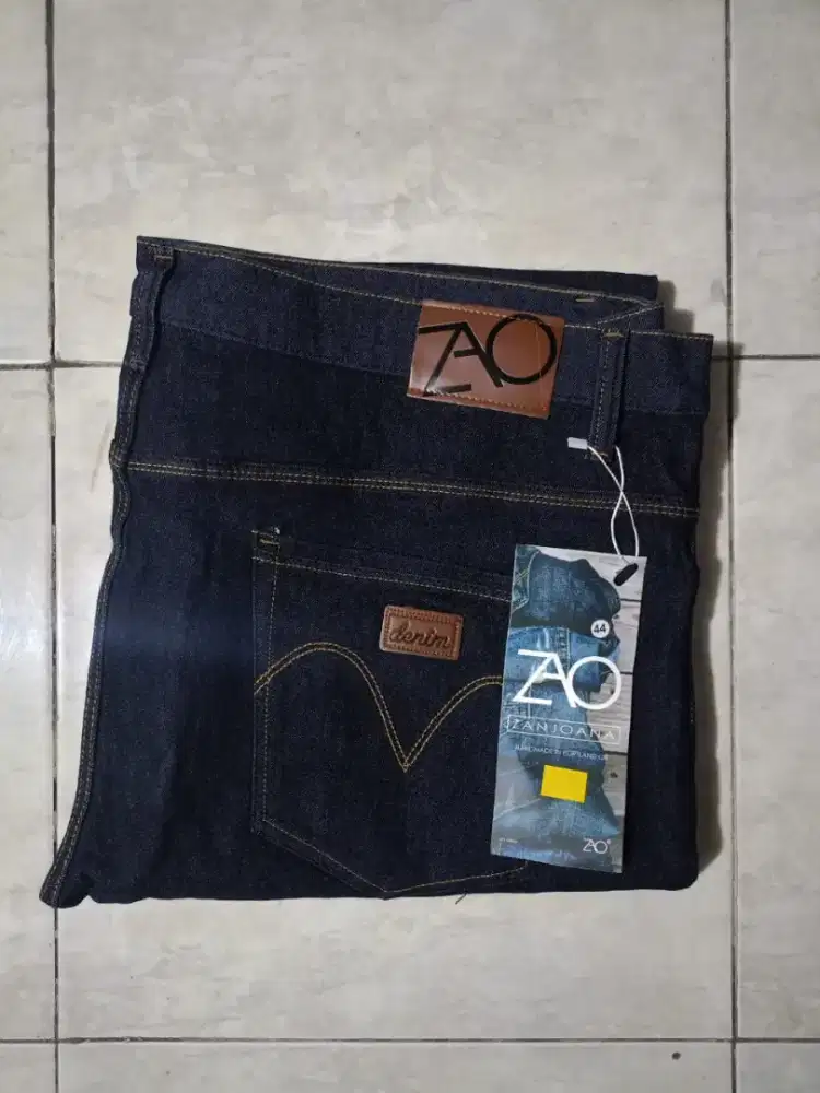 Celana Jeans Jumbo Bahan Jeans Tebal Melar Strech 39-44