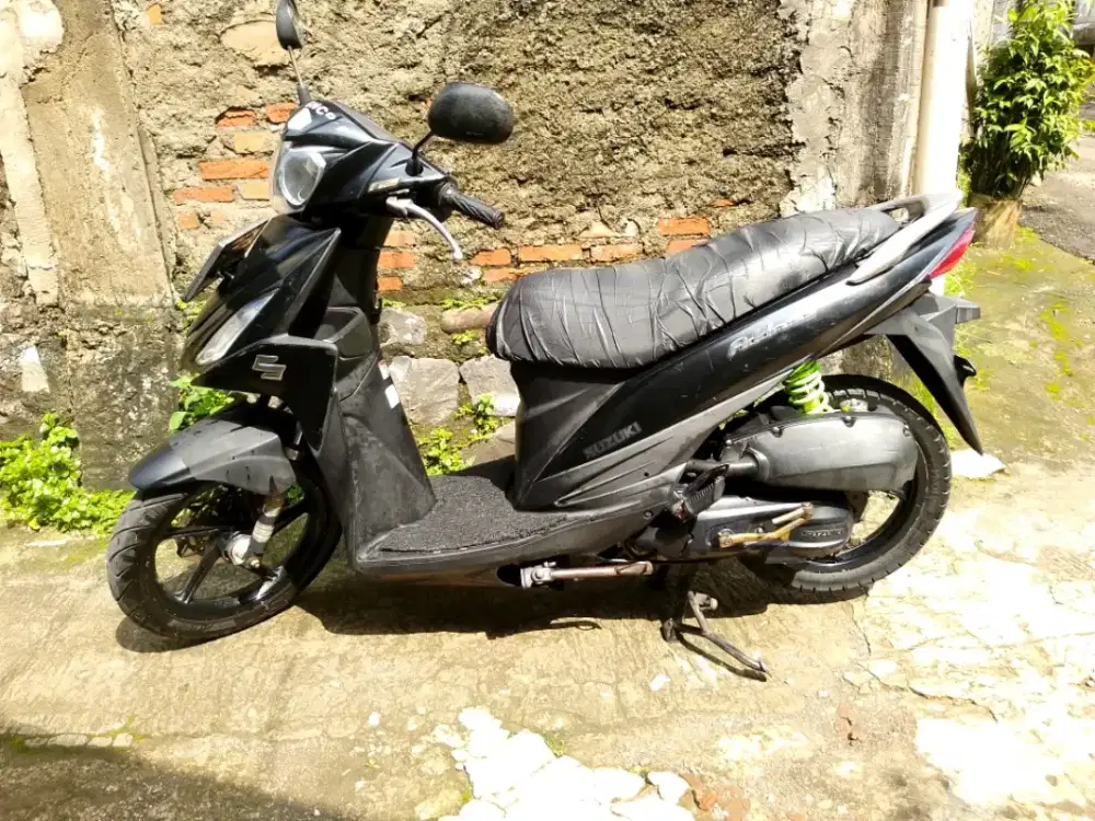 Suzuki Address Black Predator
