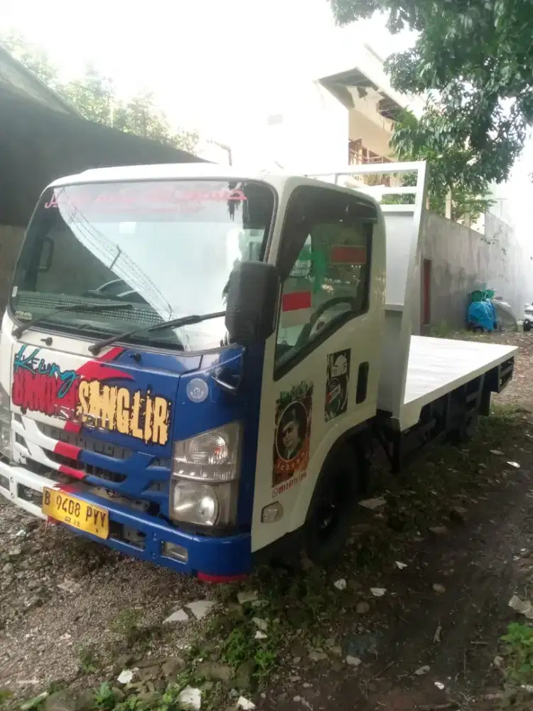 Isuzu elf th.2022 engkel long 4 roda los bak istimewa elf isuzu