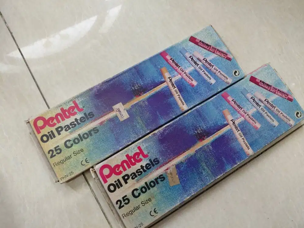 PENTEL OIL PASTELE 25 COLORS (fisik kotor)