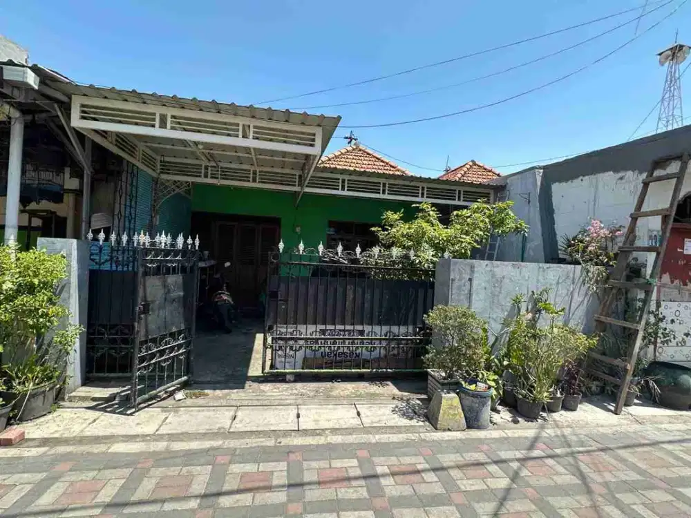 Dijual via lelang rumah di sawahan lokasi strategis dan komersial area