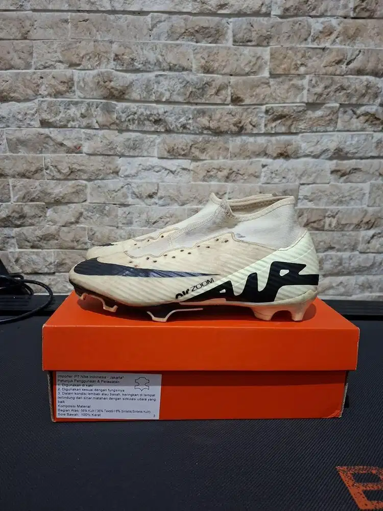 Sepatu Bola Nike Air Zoom Mercurial Superfly 9