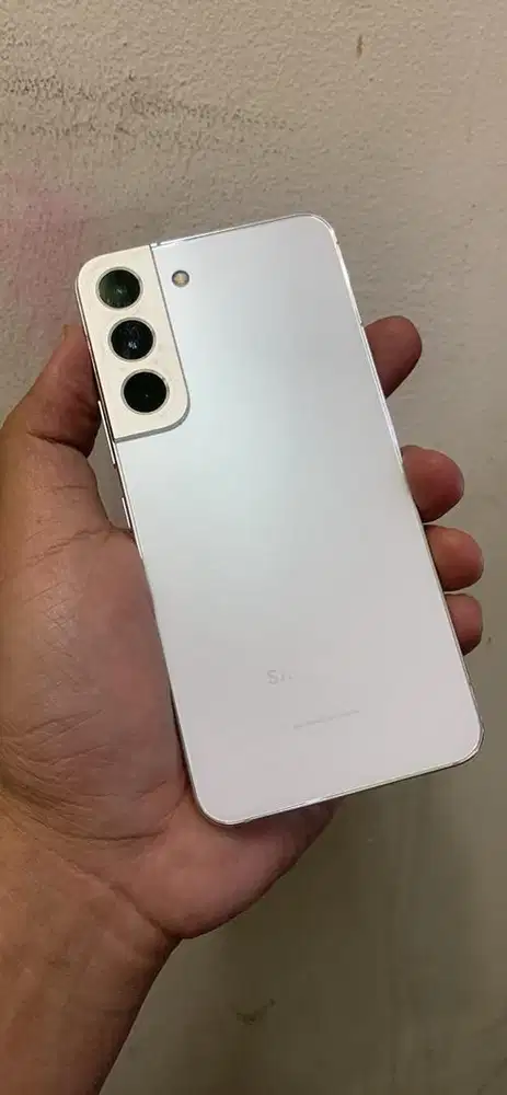 Samsung s22 8/256 like new dan fullset