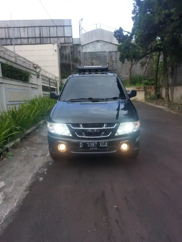 Isuzu panther lv 2008 manual hitam
