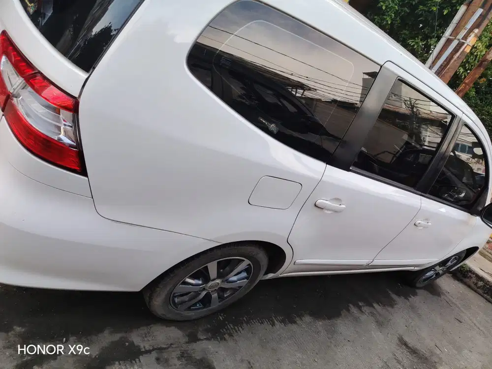 Nissan Grand livina Xv At 2017 Km Rendah Rawatan