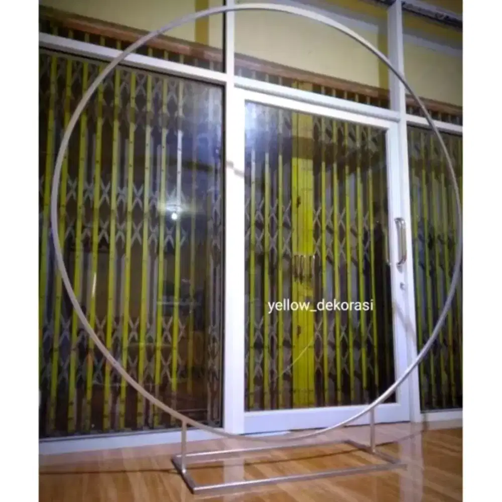 Lingkar ring besi backdrop dekor, silver
