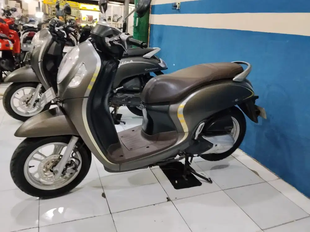 FOR SALE HONDA SCOOPY FRESTIGE KEYLESS PAJAK HIDUP