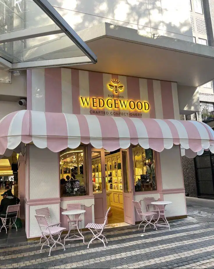Bikin Café Lebih Nyaman dengan Kanopi Awning