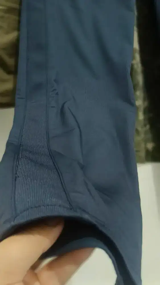 Celana outdor bahan lembut kuat dan halus