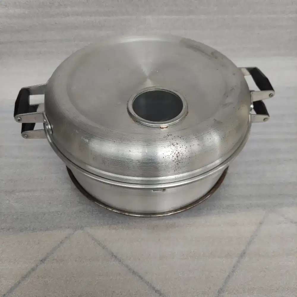 Preloved Bima Kukusan Bolu Jadul, Alumunium, Bolong Tengah, 28cm