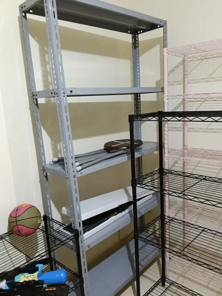 Dijual 2 unit Rak besi Krisbow