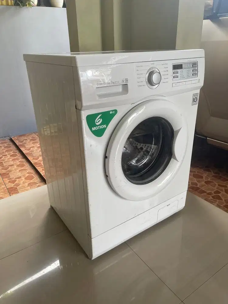 Mesin cuci front loading LG