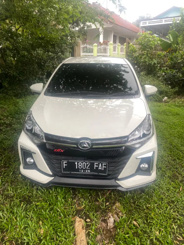 Jual Mobil Ayla R AT Deluxe matic