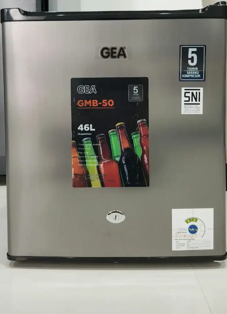 GEA Kulkas Portable Minibar 48L GMB 50
