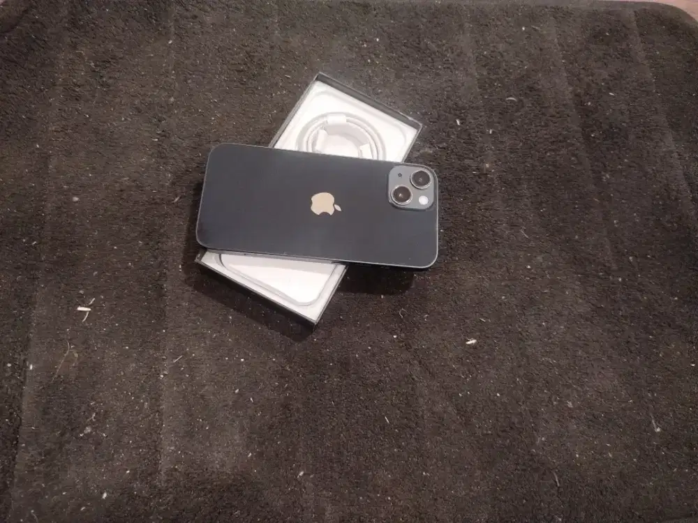 Iphone 13 128gb semua hanya satu  kondisi baru