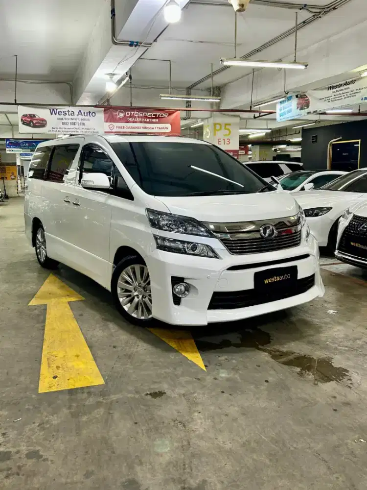 KM 83rb Toyota Vellfire Z AT 2015 nik 2014 Matic Last Edition
